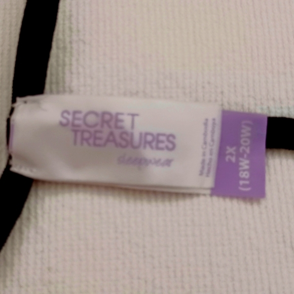 Black Lace V-String Panty, size 2X - Picture 5 of 6